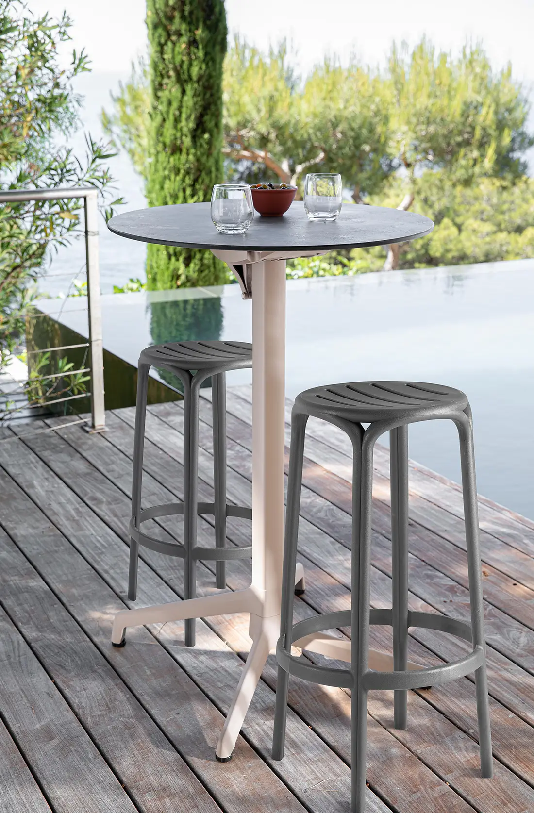 mobilier-terrasse-chaises-hautes-Albi